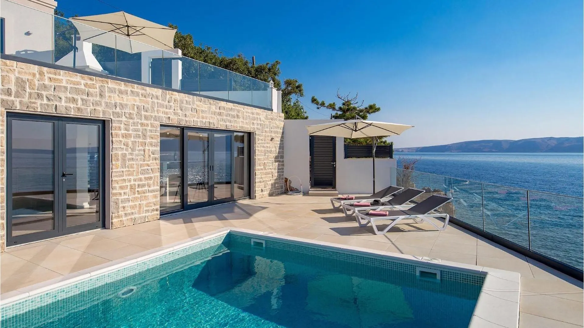 Holiday home Villa Frami Starigrad  Croatia